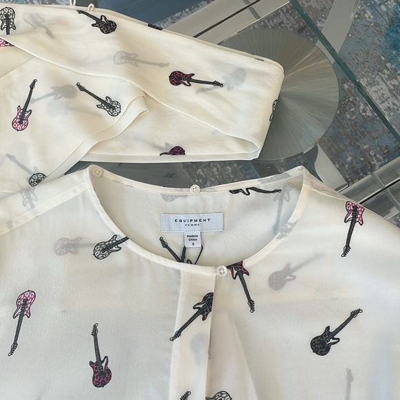 NWT Equipment Femme 💯Silk Top Size S - Picture 13 of 15